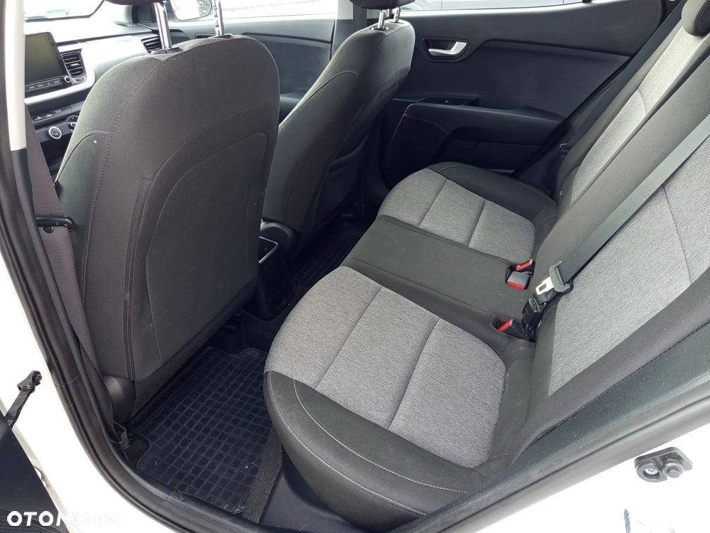 Kia Stonic 1.0 T-GDI M - 16