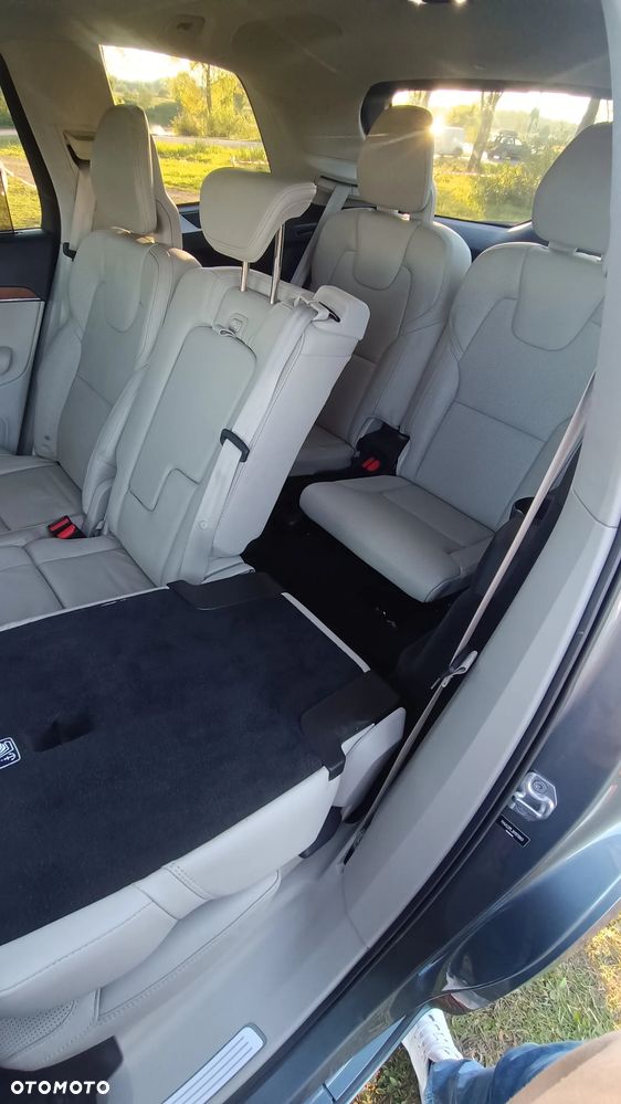 Volvo XC 90 - 18