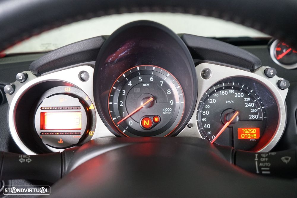 Nissan 370 Z Roadster Pack - 30