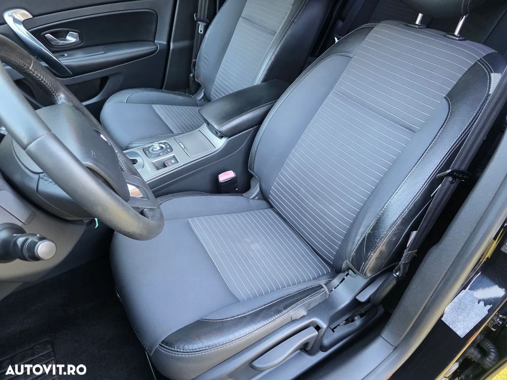 Renault Latitude 2.0 dCi Luxury CVA - 9