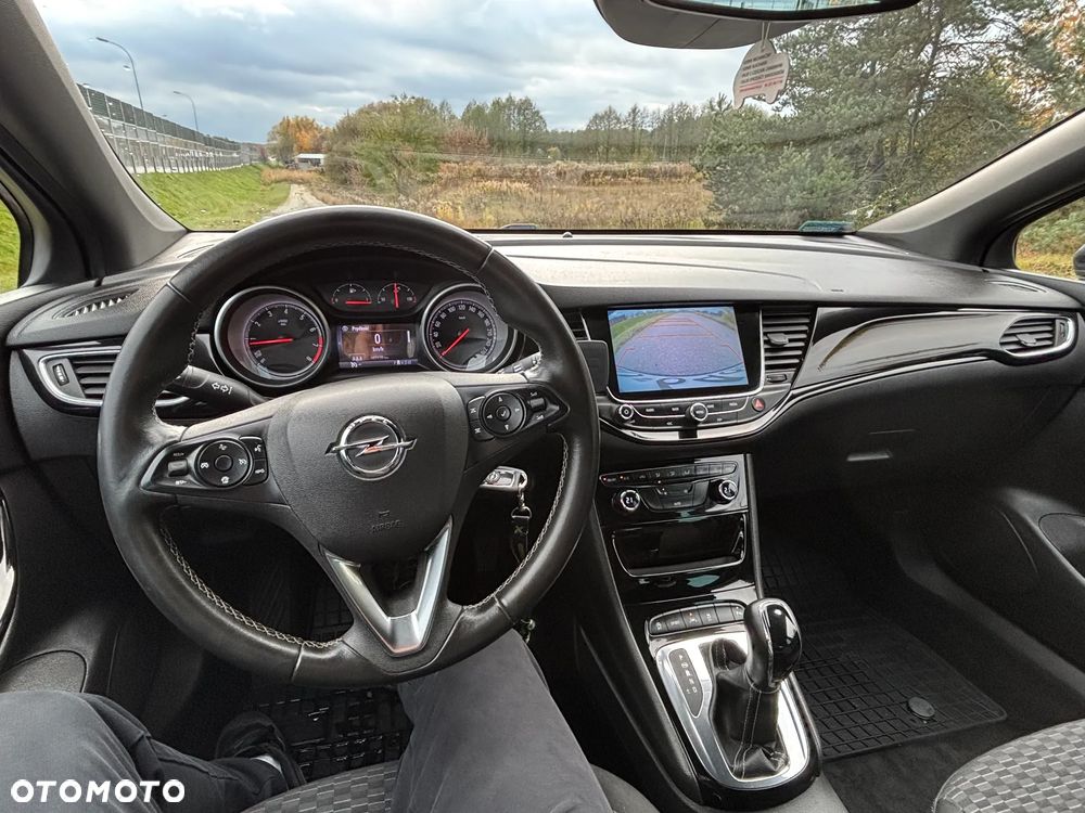 Opel Astra V 1.4 T Dynamic S&S - 10