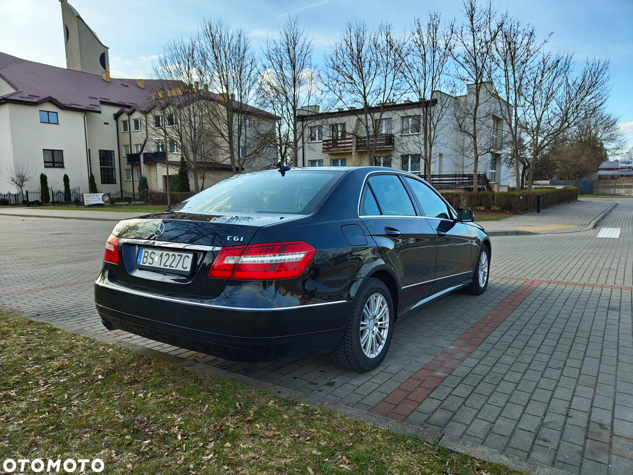 Mercedes-Benz Klasa E 250 CGI BlueEffICIENCY - 3