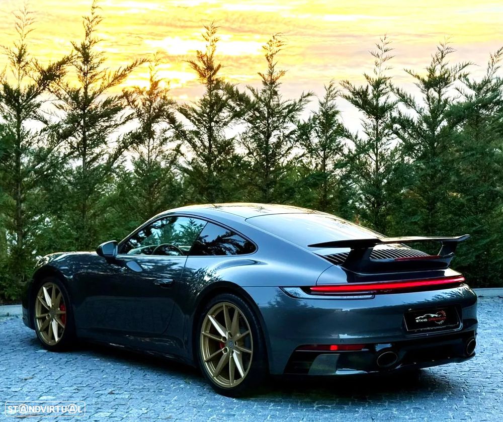 Porsche 911 (992) Carrera 4S PDK - 10
