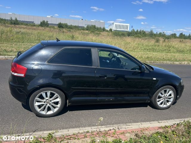 Audi A3 3-drzwiowe 1.9 TDI DPF S Line Sportpaket plus - 15