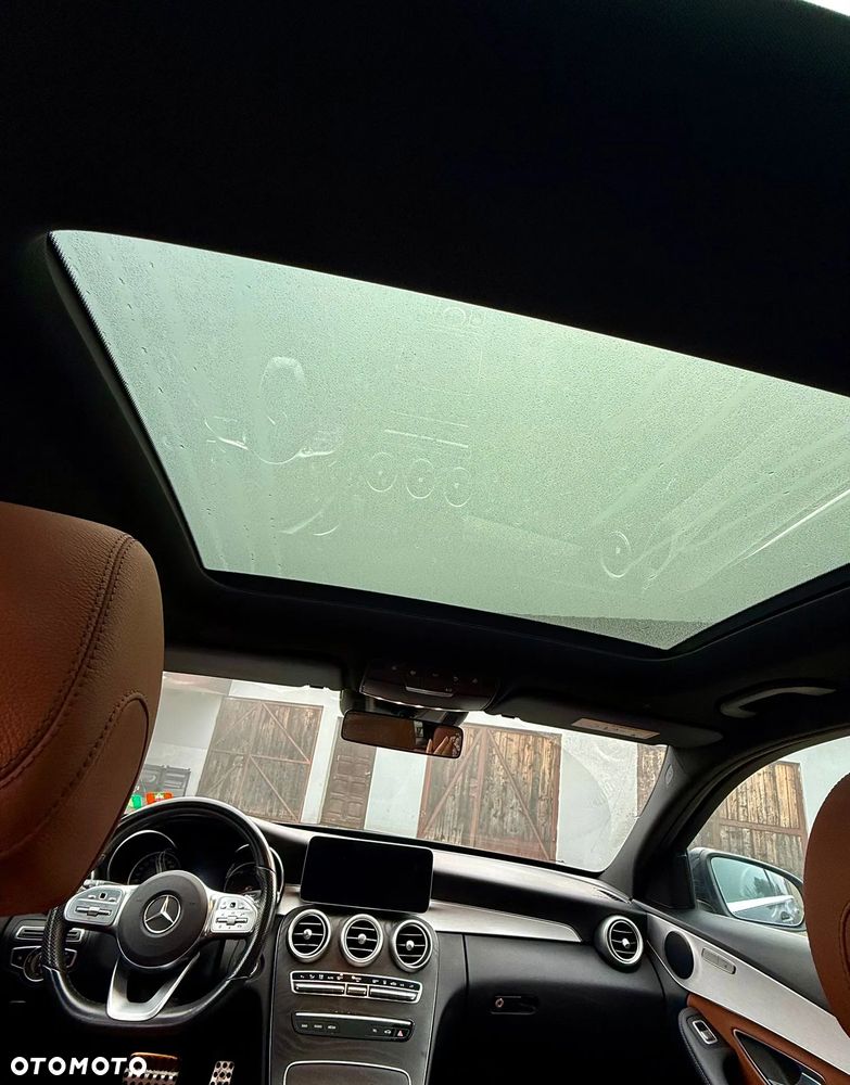 Mercedes-Benz Klasa C 300 de PHEV AMG - 24