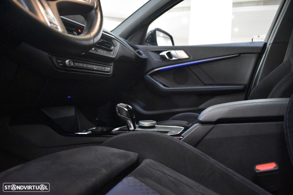 BMW 116 d Pack Desportivo M Auto - 53