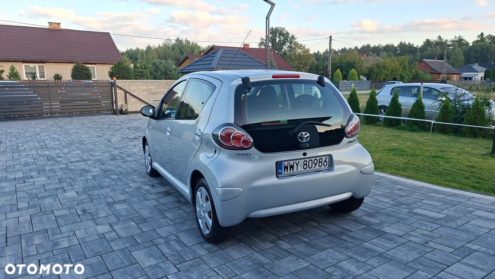 Toyota Aygo - 16
