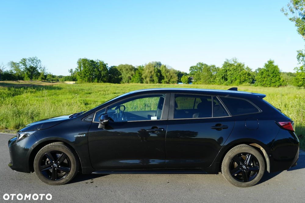 Toyota Corolla 2.0 Hybrid Comfort - 3