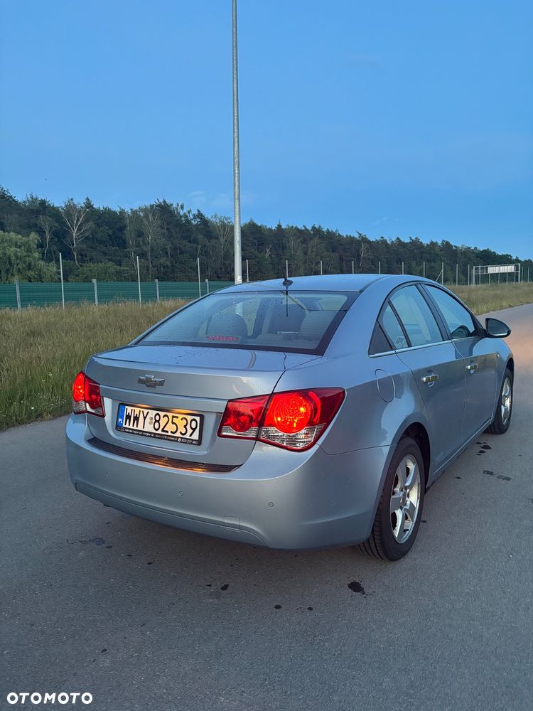 Chevrolet Cruze 1.8 LT+ - 15