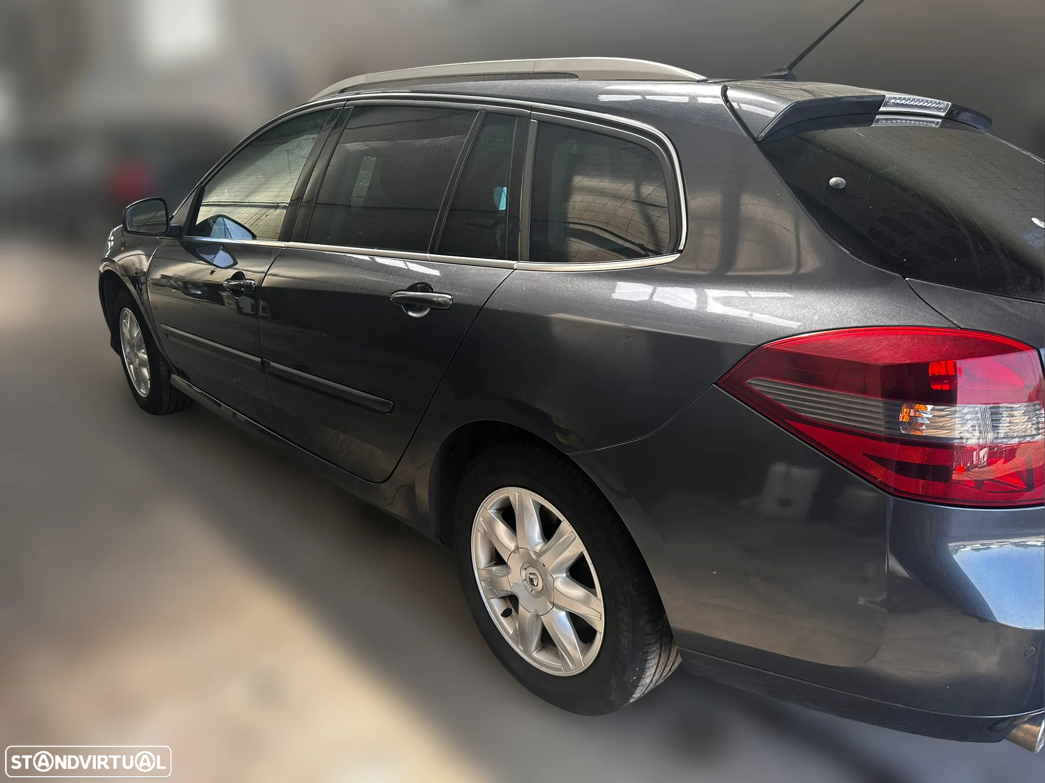 Renault Laguna III Grandtour 2.0 dCi de 2010 para peças - 7