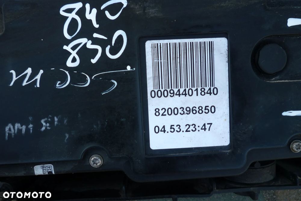 hamulec ręczny elektryczny Scenic 00094401840 8200396850 - 3