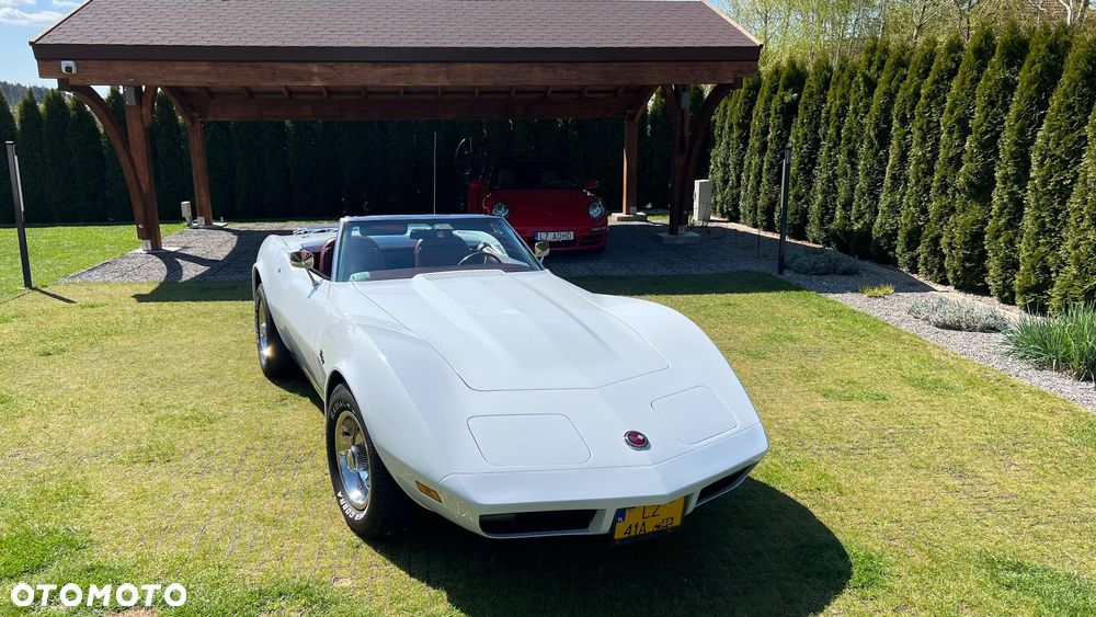 Chevrolet Corvette - 34