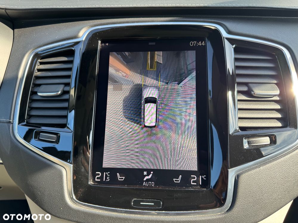 Volvo XC 90 T8 AWD Twin Engine Geartronic Inscription - 40