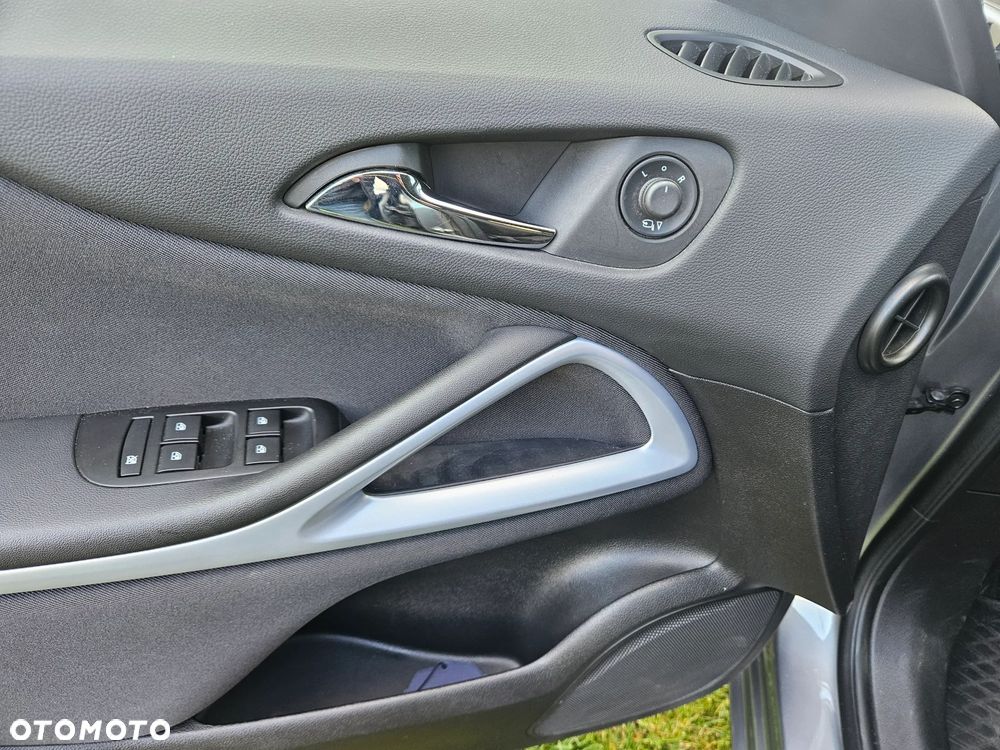 Opel Zafira 1.6 CDTI Elite S&S - 28