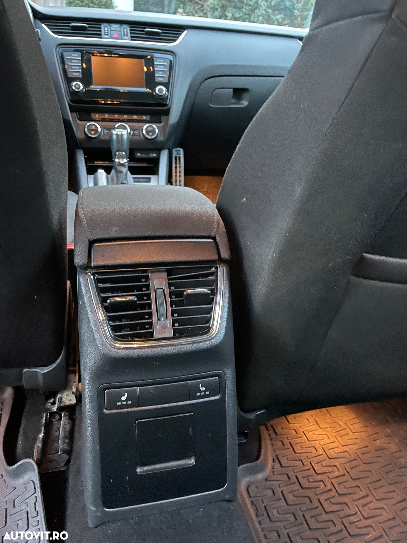 Skoda Octavia 2.0 TDI DSG Style - 14