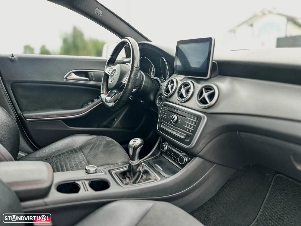 Mercedes-Benz CLA 200 CDI AMG Line - 16