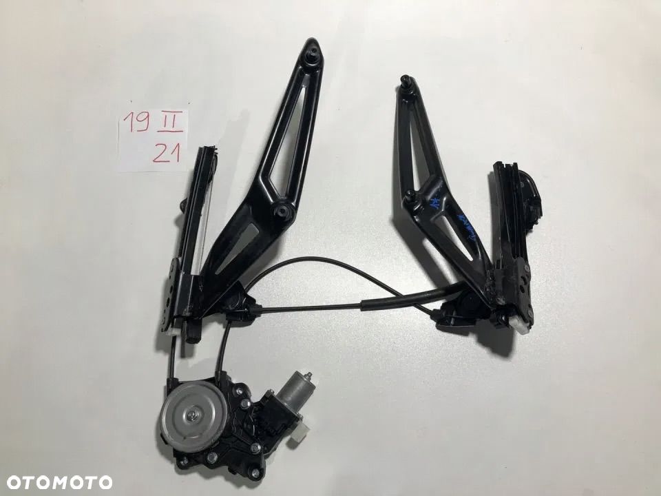 Yamaha T-Max mechanizm podnoszenia szyby - 1