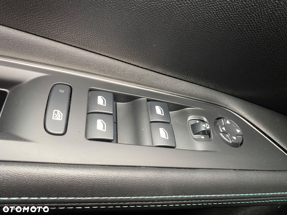 Peugeot 3008 1.6 PureTech Hybrid PHEV Allure Pack S&S EAT8 - 35