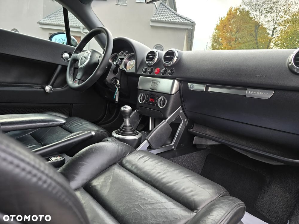 Audi TT Coupé 1.8 T quattro - 16