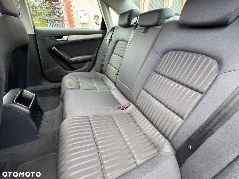 Audi A4 Limousine 2.0 TDI Limited Edition - 12