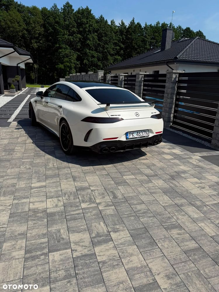 Mercedes-Benz AMG GT - 3