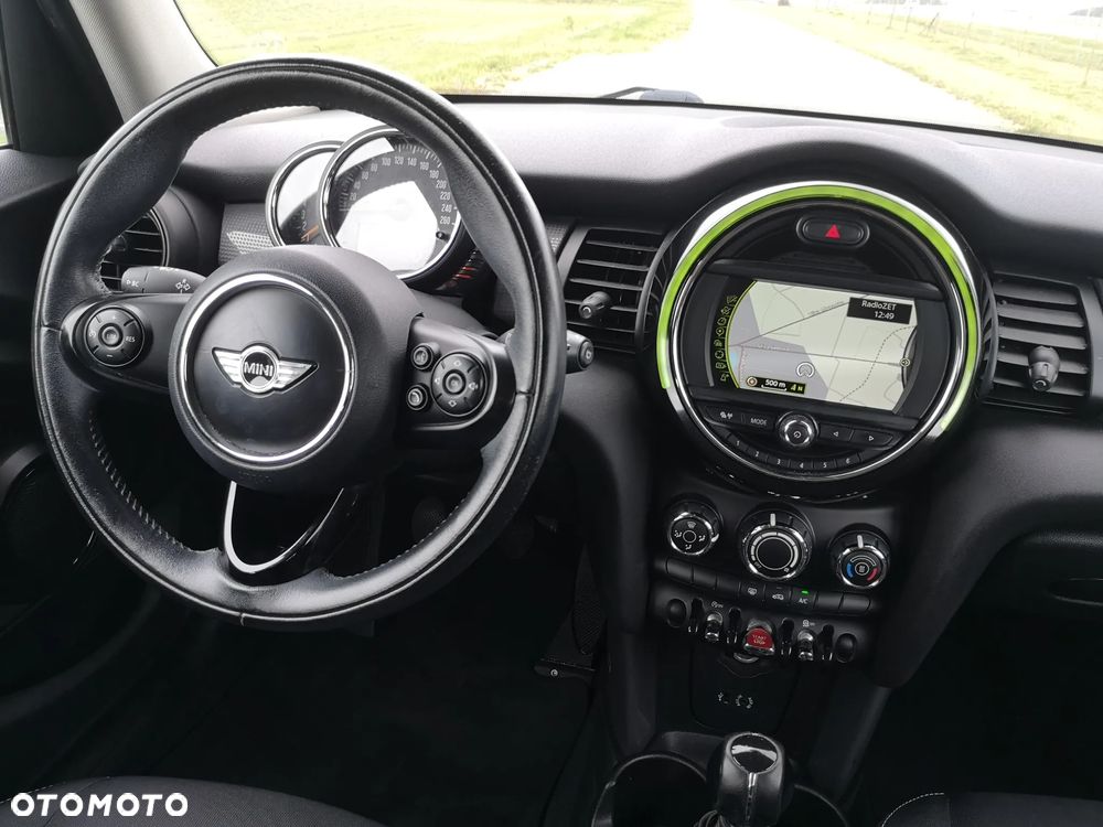 MINI Cooper Seven Chili - 35