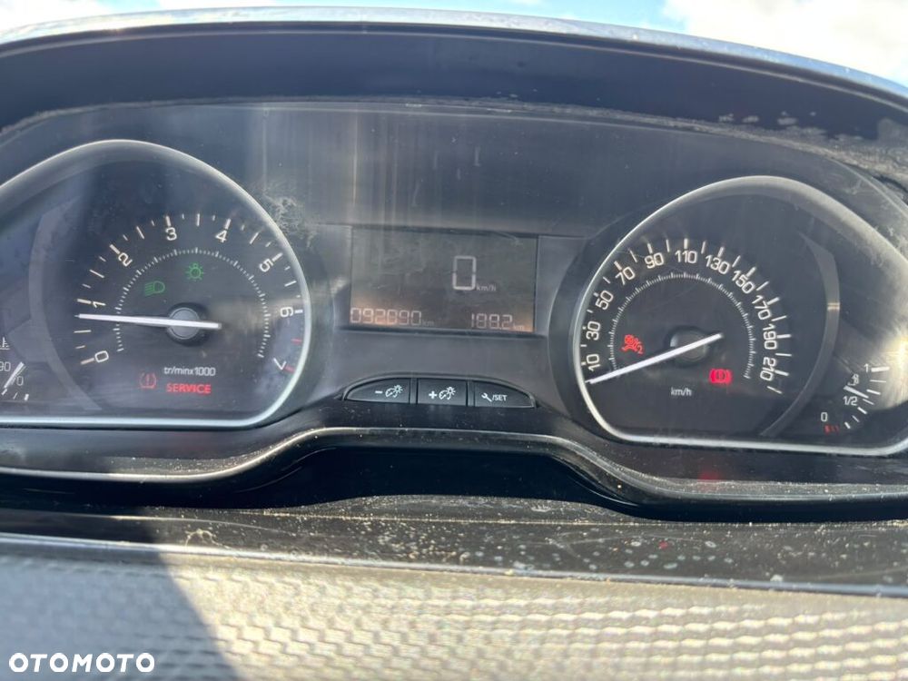 Peugeot 2008 PureTech 110 Stop&Start Active - 5