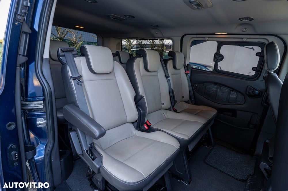 Ford Tourneo Custom 300 L2H1 VA Titanium - 13