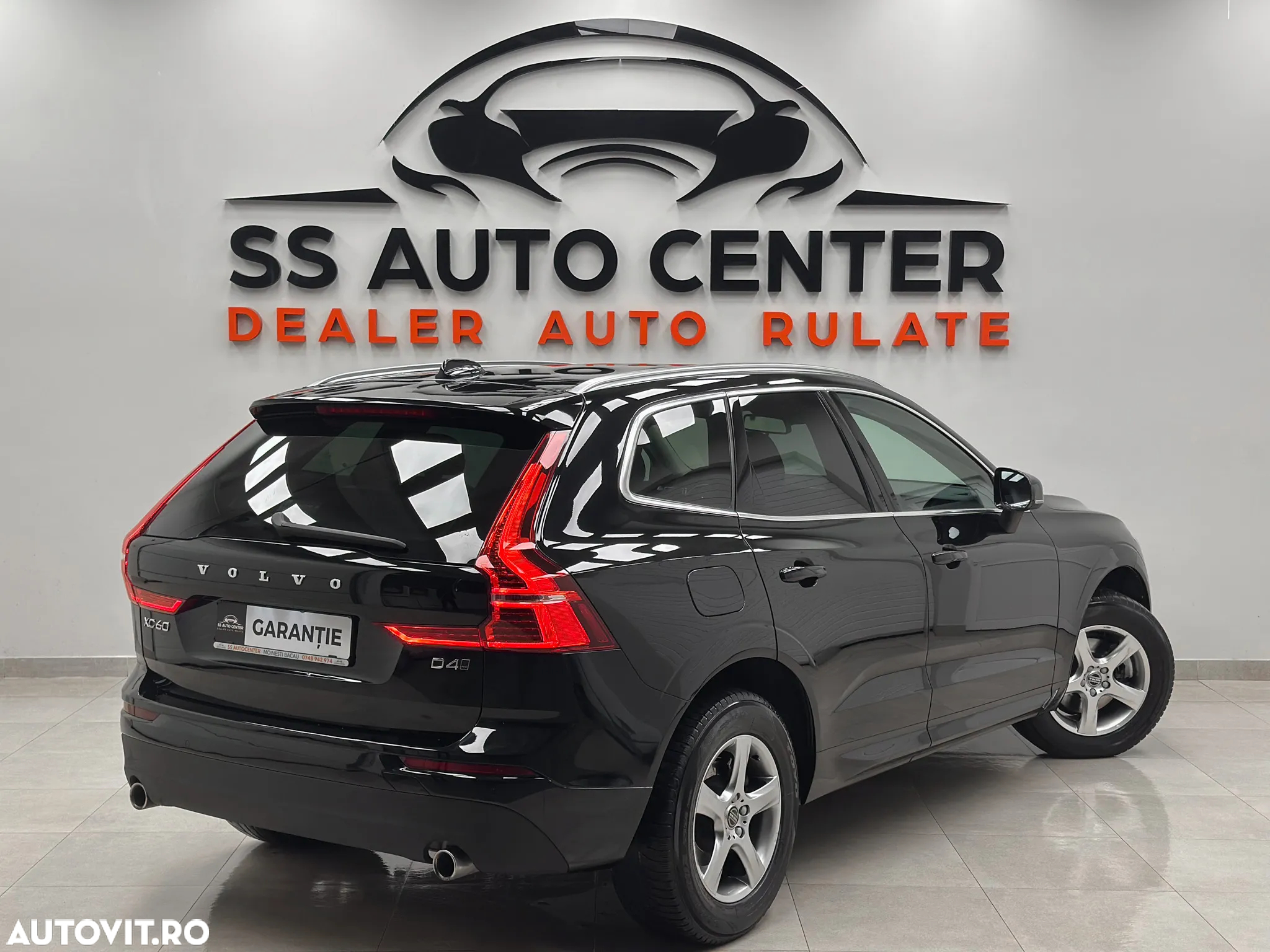 Volvo XC 60 D4 AWD Momentum - 3