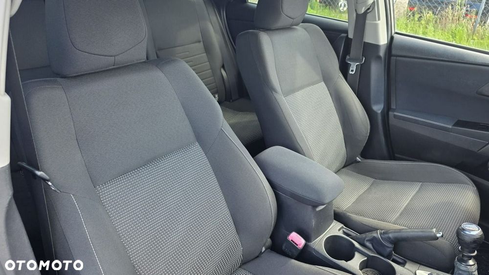 Toyota Auris - 18