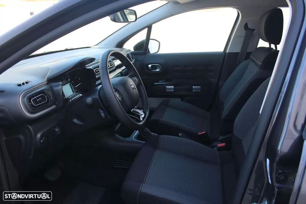 Citroën C3 1.2 PureTech Shine EAT6 - 17