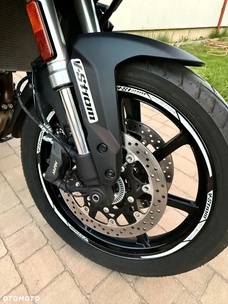 Suzuki V-STROM - 33