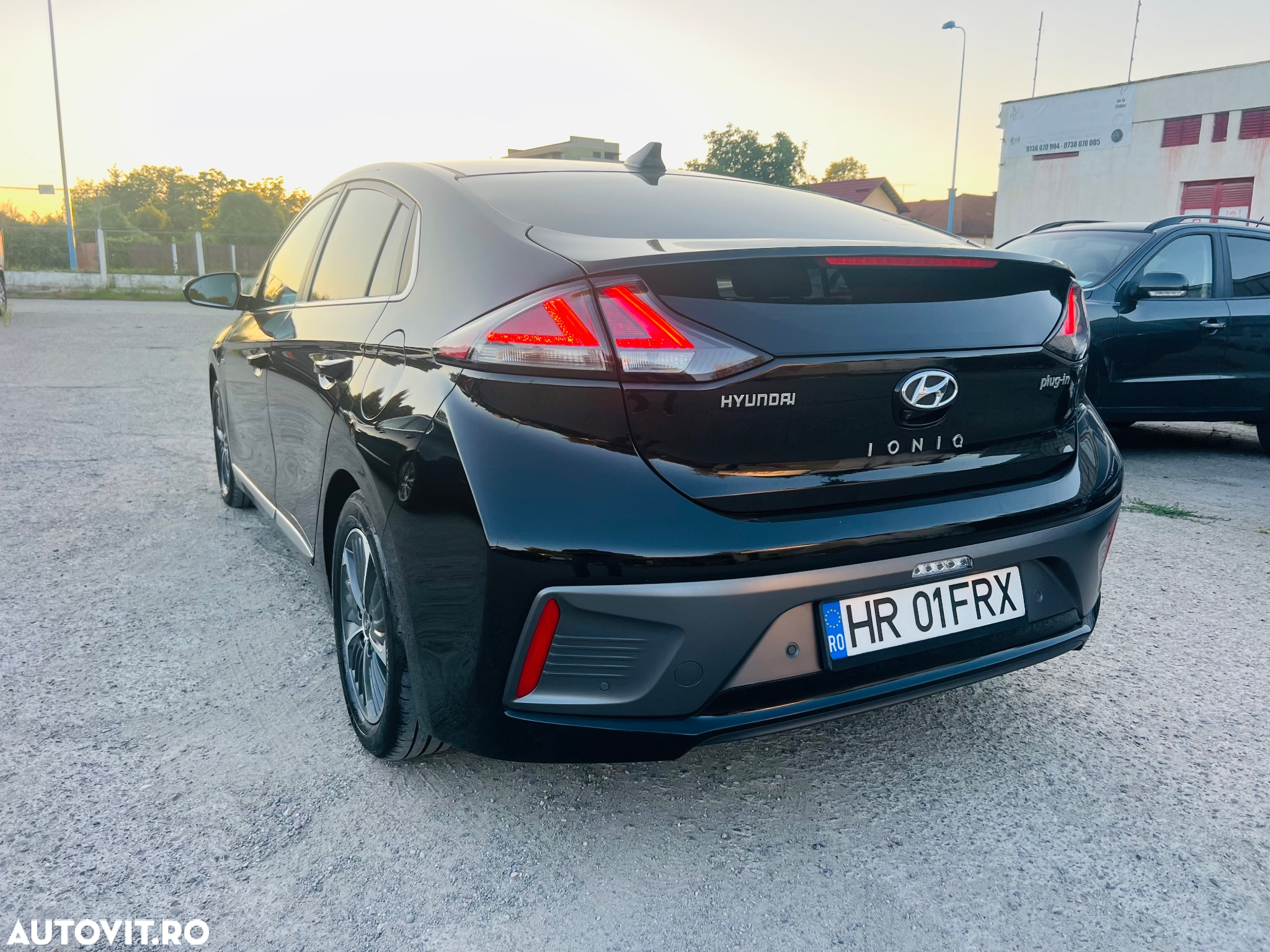 Hyundai IONIQ Plug-In Hybrid 1.6 141CP Exclusive - 4