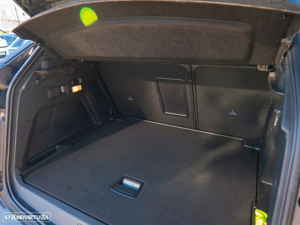 Peugeot 3008 1.2 PureTech Allure Pack EAT8 - 9