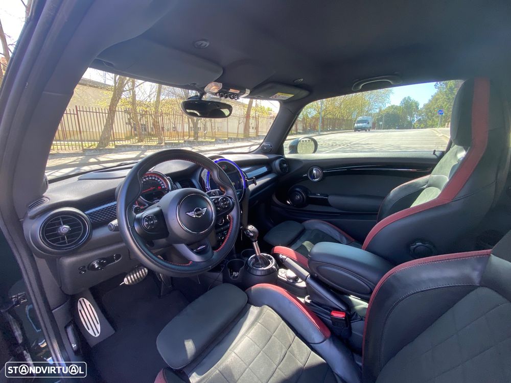 MINI 3 Portas John Cooper Works Auto Desportiva - 15