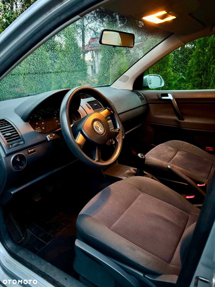 Volkswagen Polo - 7
