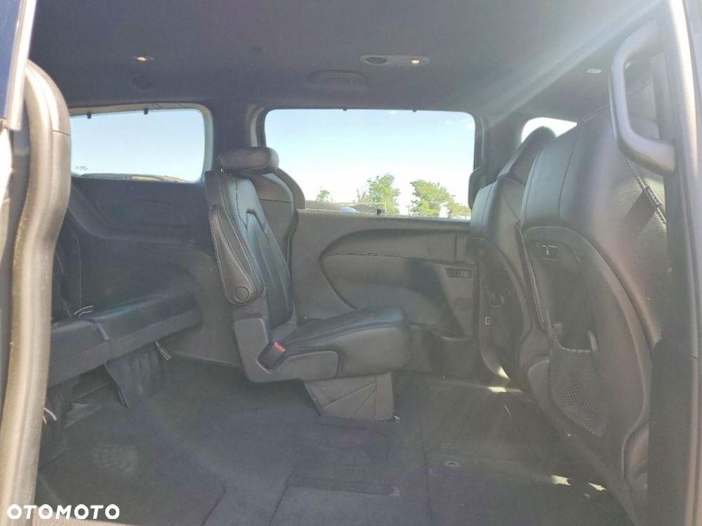 Chrysler Pacifica - 11