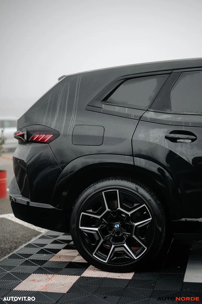BMW XM - 13