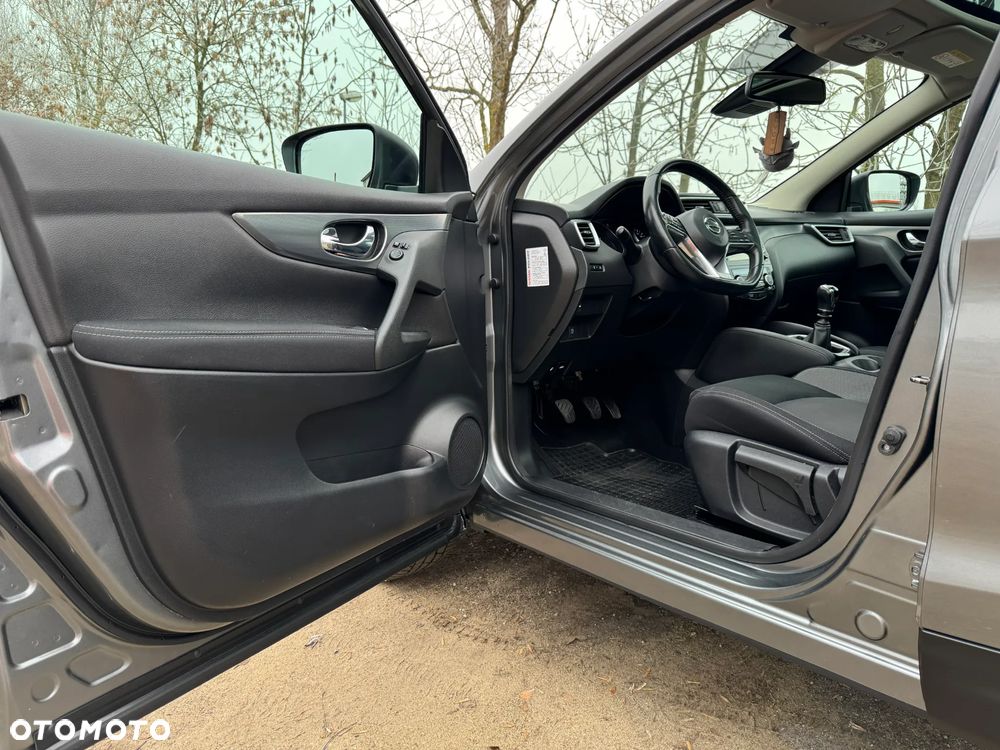 Nissan Qashqai 1.6 DIG-T N-Connecta - 13