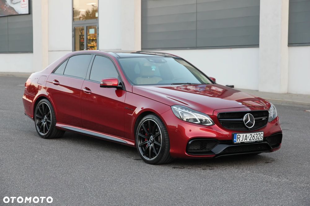 Mercedes-Benz Klasa E 63 AMG S 4-Matic - 2