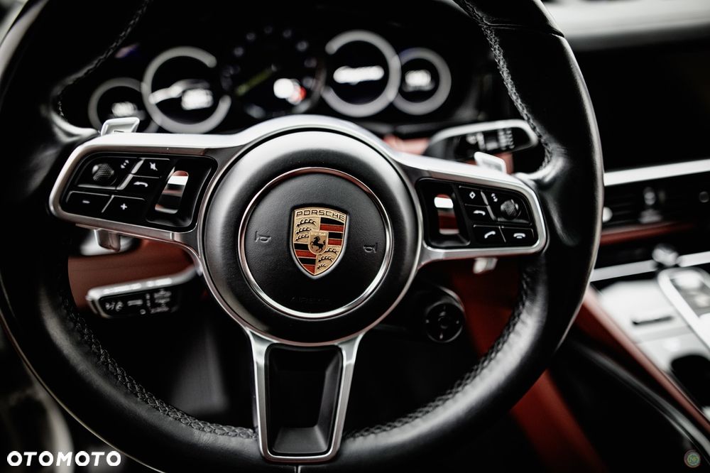 Porsche Cayenne E-Hybrid Platinum Edition - 8