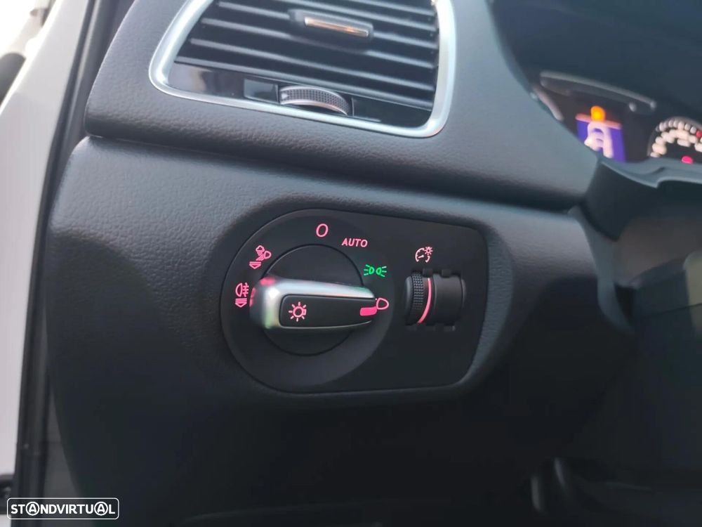 Audi Q3 2.0 TDI Sport - 12