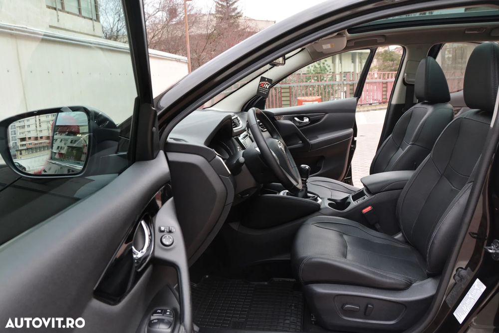 Nissan Qashqai 1.6 DCI Start/Stop 4X4-i Tekna - 12