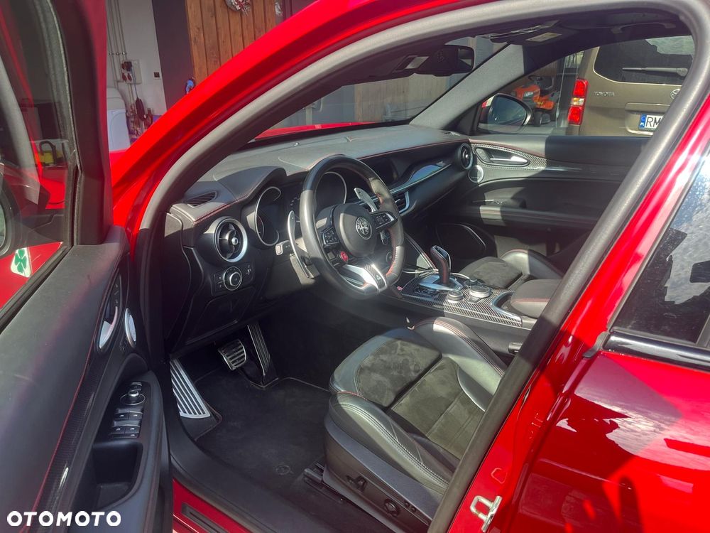 Alfa Romeo Stelvio 2.9 V6 Bi-Turbo Quadrifoglio Q4 - 8