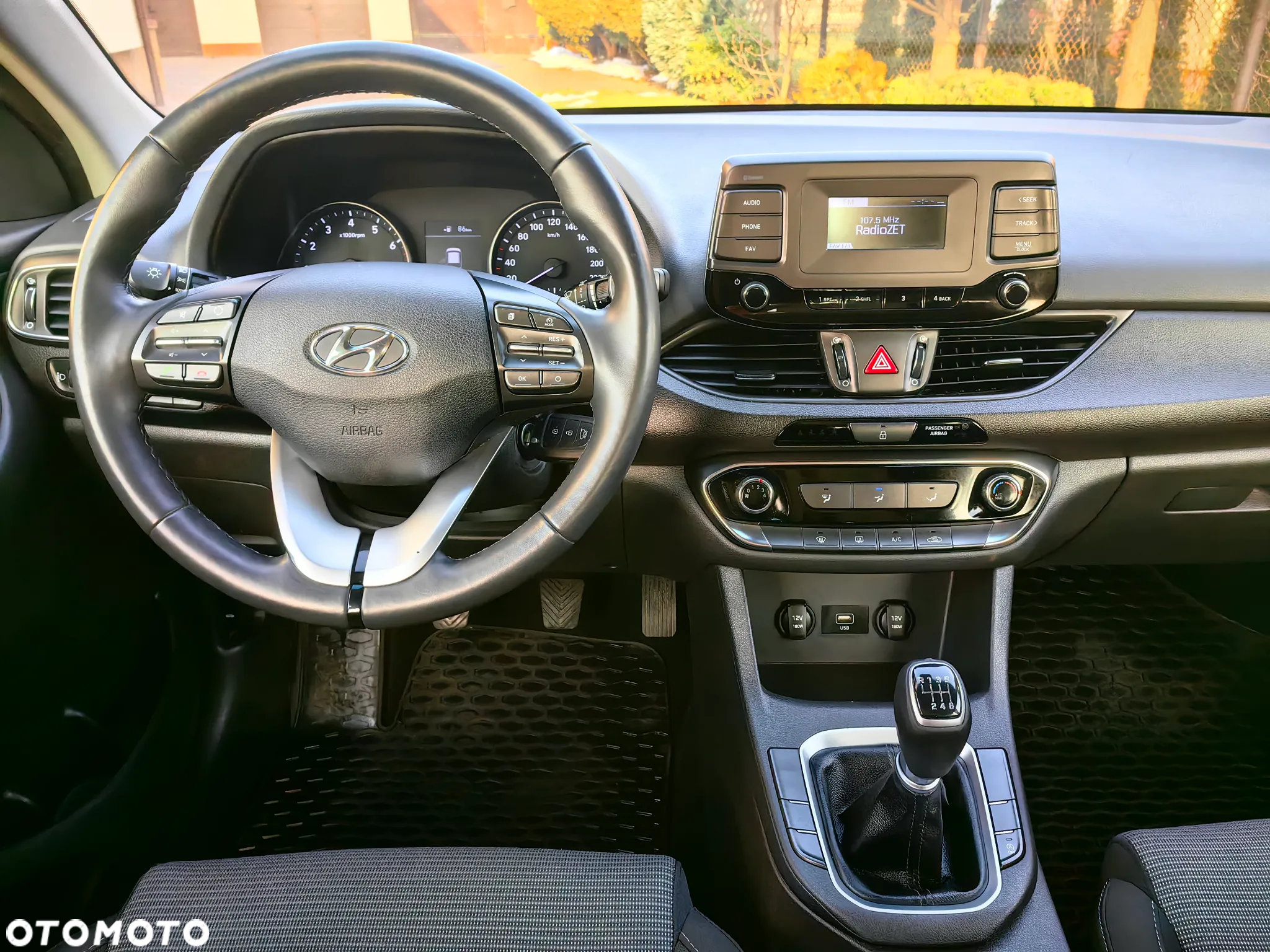 Hyundai i30 1.4 Classic + - 26