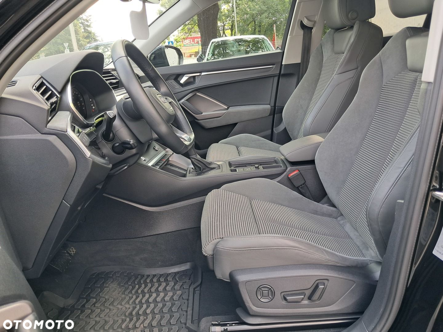 Audi Q3 - 11