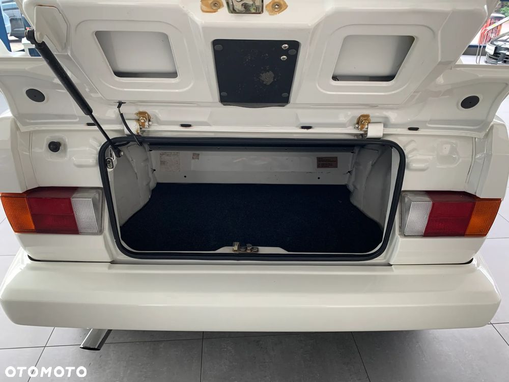 Volkswagen Golf Cabriolet 1.8 - 29