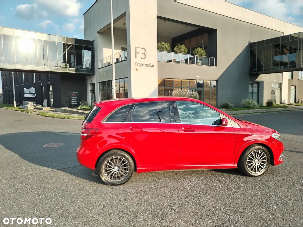 Mercedes-Benz Klasa B (Electric Drive) 250 e - 30