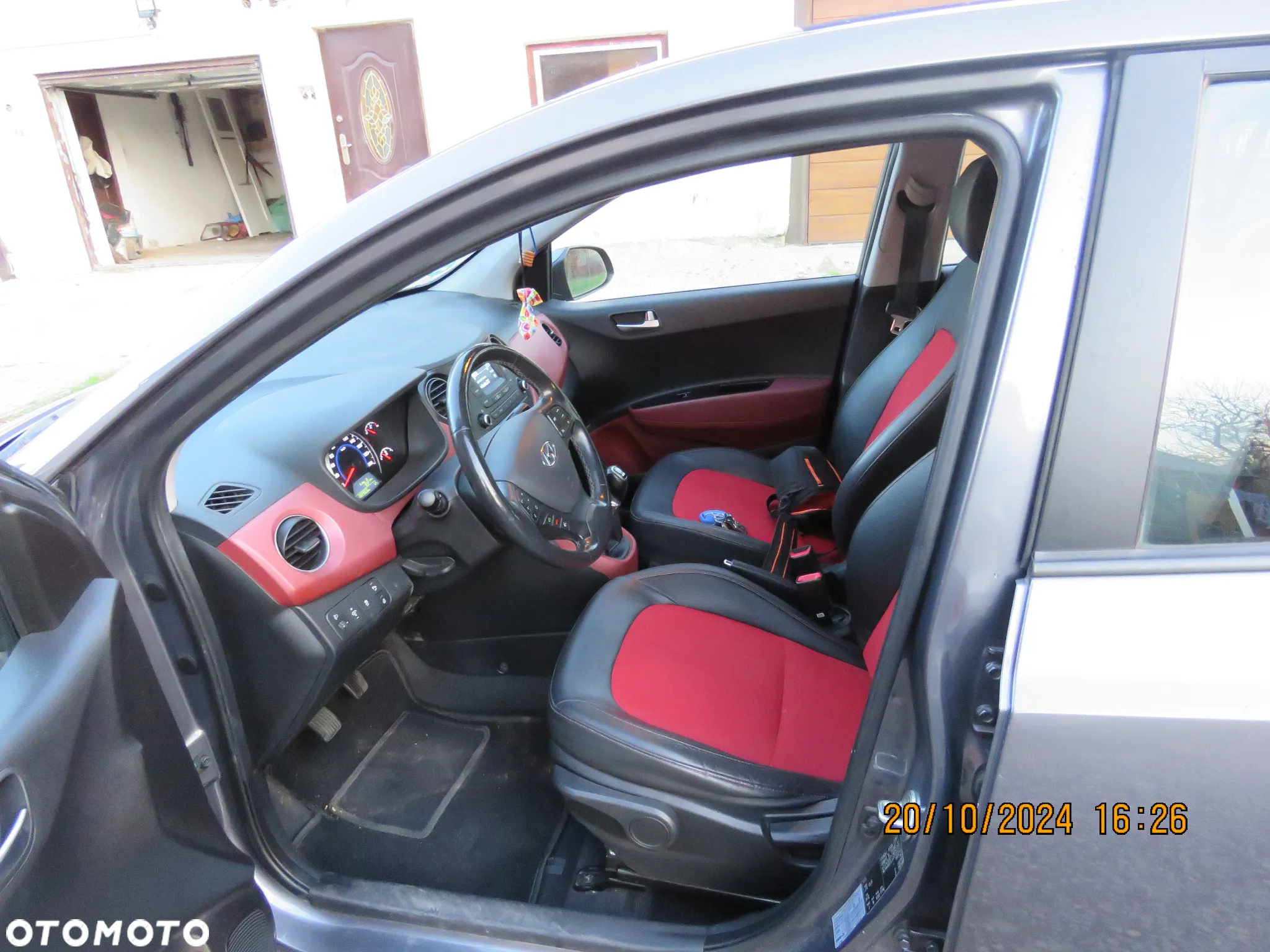 Hyundai i10 1.2 Premium - 12