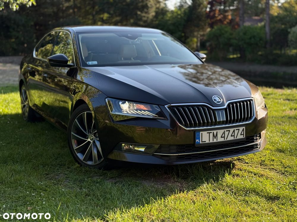Skoda Superb 2.0 TDI L&K DSG - 1